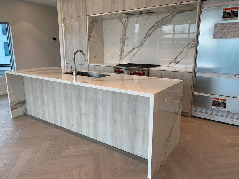 Are Large Porcelain Slab Backsplashes Heat And Stain Resistant