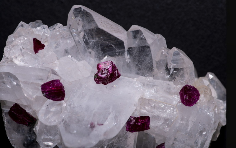 Is Corundum Found in Marble Slabs?
