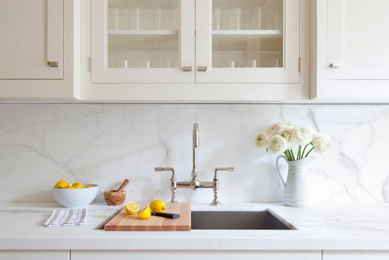 What Are The Best Uses for Antique Carrara Marble Slabs?