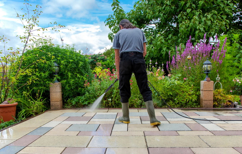 Eco Friendly Patio Cleaner