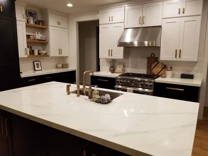 What Are The Benefits of Using A Porcelain Slab for Your Countertops?