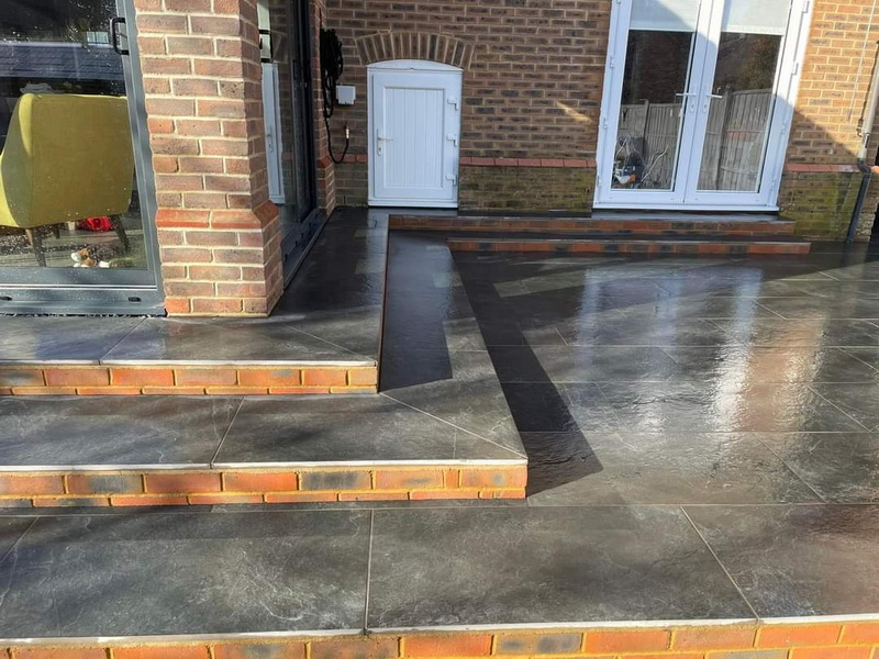 Can You Use Porcelain Clay for Slab Construction