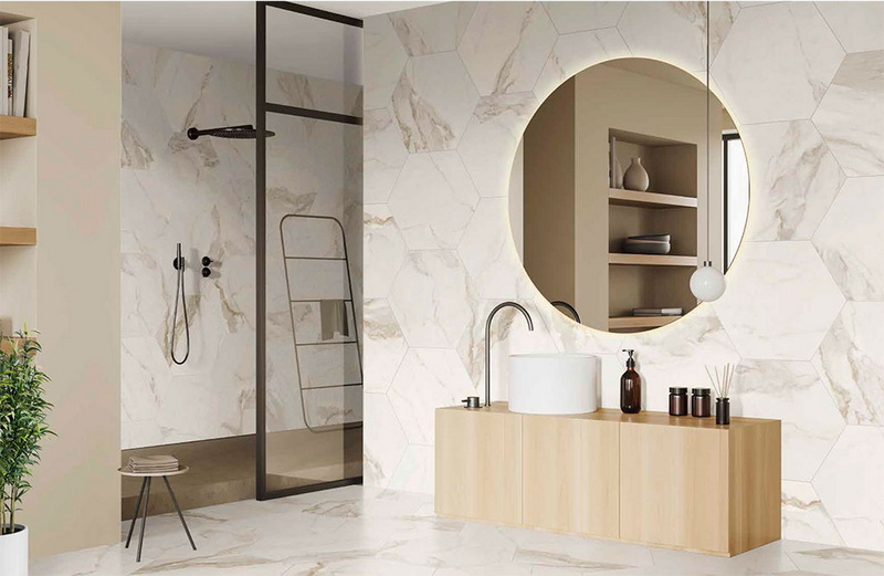 Calacatta Shower Walls