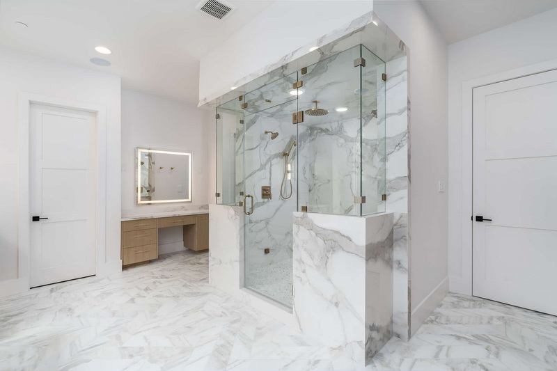 Porcelainm Shower Walls