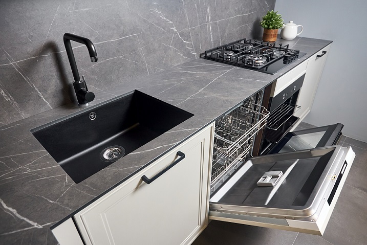 The Pros And Cons of Porcelain Slab Countertops