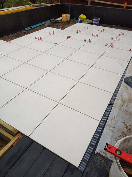 porcelain tile installation